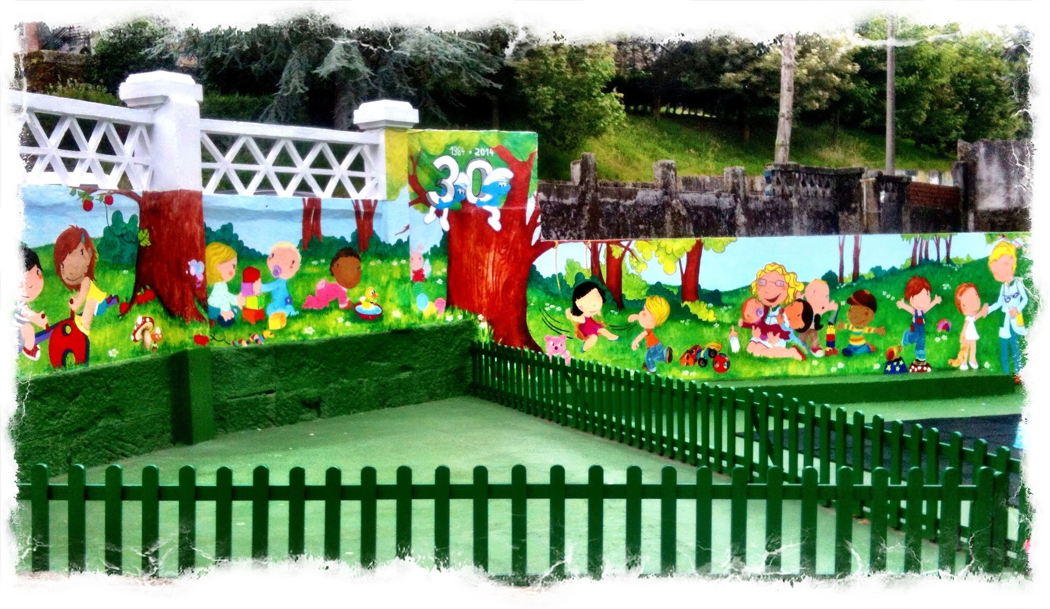 Pintura mural, Escuela Infantil Pitufos de vigo, begoña pérez-herrera moreno, bgophycolorincolorado, vigo, galicia.jpg