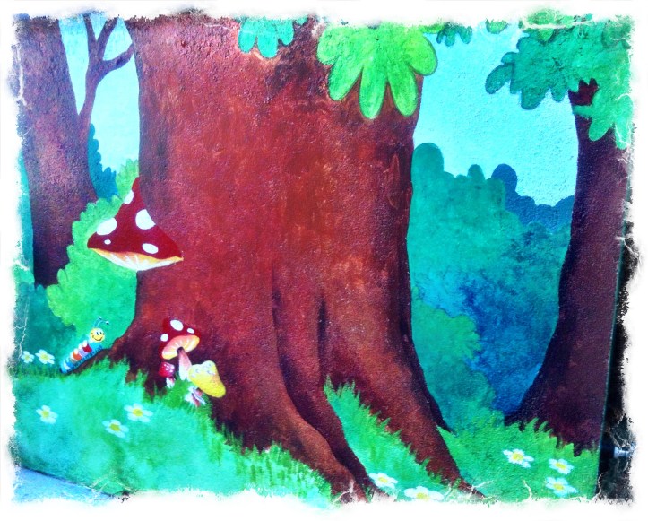 Pintura Mural Escuela Infantil Pitufos de Vigo. Begoña Pérez-Herrera Moreno.