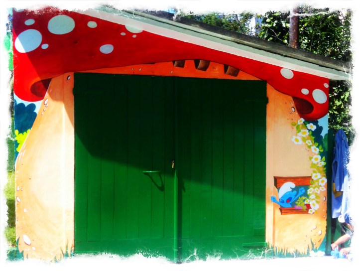 Pintura Mural pitufos, Vigo, bgophycolorincolorado